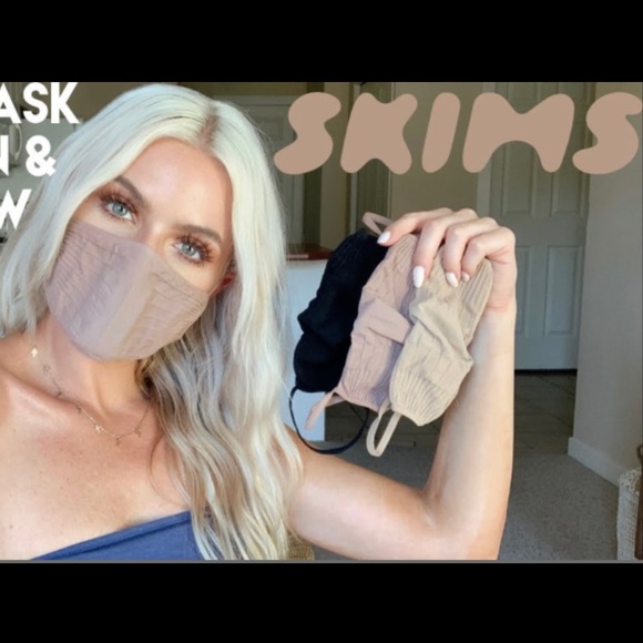 SKIMS CLAY nude kardashian face mask - Picture 14 of 16